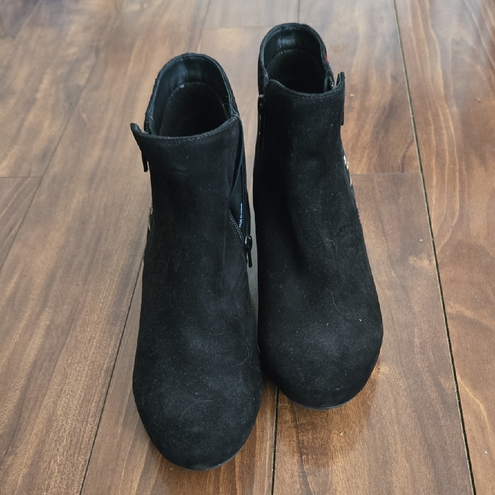 Hotter Black Ankle Boots with Floral Embroidery - Picture 2 of 6
